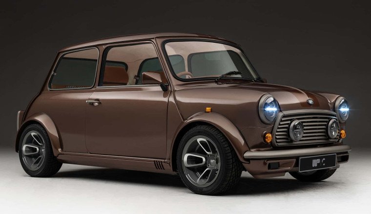 Ian Callum's Reiminaged Mini Is Our New Favorite Restomod