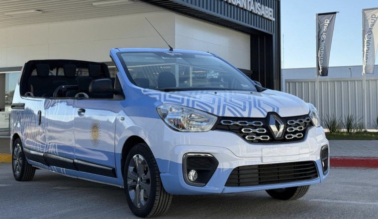 Renault Built A Bizarre One-Off Convertible Van Limousine To Shuttle People Around Its Factory