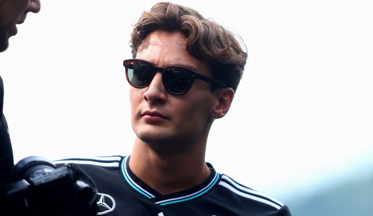 Russell opens up on Mercedes contract situation