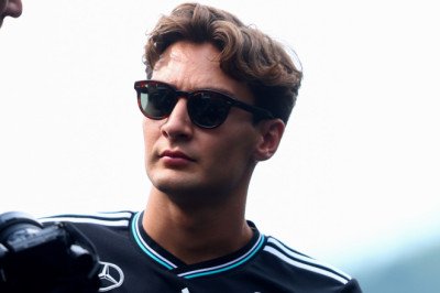 Russell opens up on Mercedes contract situation