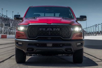 Big Surprise: The Hemi V-8 Ram 1500 Is Explosively Popular