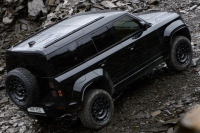 New Defender OCTA Black is '4x4 rock star'