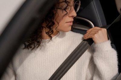 Driving expert's three simple steps to master bay parking perfectly every time