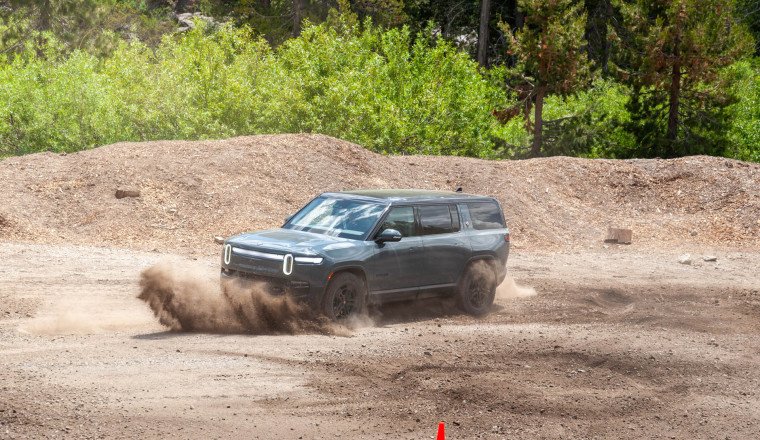 Here’s How To Get Rivian’s Kick Turn On The First-Generation R1T and R1S Quad