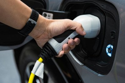 Motoring expert says this used car is 'one of the best' electric vehicles around