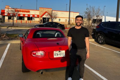 He Turned His Miata Into a Side Hustle by Teaching Enthusiasts to Drive Stick. He’ll Pay You to Do the Same.