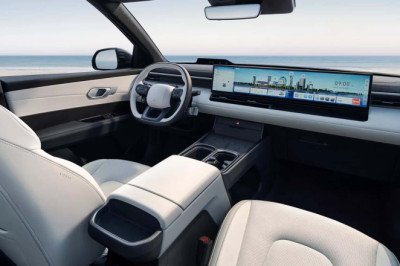 Hyundai Promised It Would Keep Buttons. This New SUV Tells a Different Story