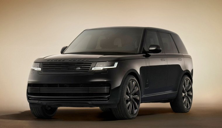 New 615hp Range Rover SV Black completes set