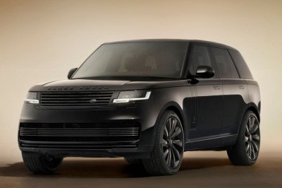 New 615hp Range Rover SV Black completes set