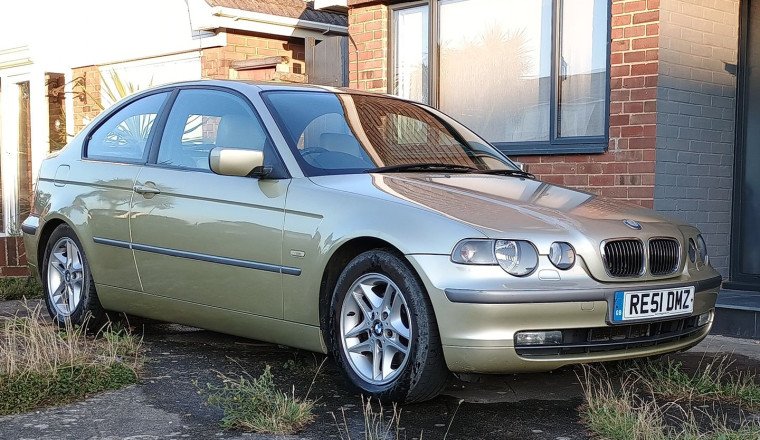 BMW 325ti Compact (E46) | Shed of the Week