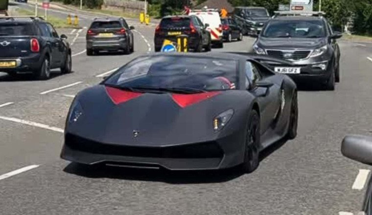 Mamma Mia! This Might Be a Street-Legal Lamborghini Sesto Elemento