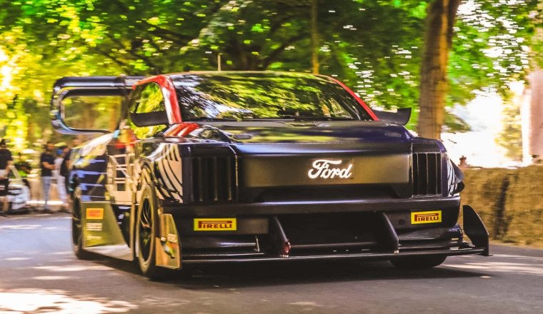 Watch: Ford SuperTruck Wins the 2025 Goodwood Festival of Speed Hillclimb